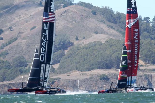 New Zealand takes commanding lead against Oracle in America's Cup