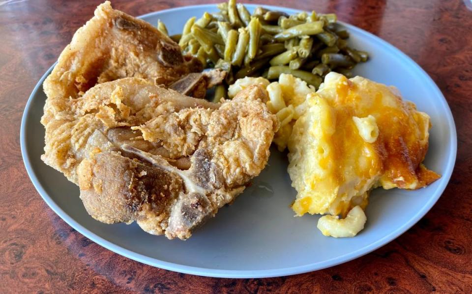 MiMi’s Southern Style Cooking features homestyle mains such as pork chops with your choice of sides including green beans and mac and cheese.