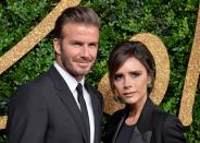 <p>Wer hätte das gedacht, dass die Ehe des Fußballspielers David Beckham mit dem Spice Girl "Posh Spice" Victoria Adams so lange hält? Seit 1999 sind die beiden verheiratet und haben drei Söhne und eine Tochter. Und wie die innigen Bilder auf Instagram zu ihrem Hochzeitstag verraten: Die beiden sind immer noch verliebt wie am ersten Tag. (Bild: Anthony Harvey/Getty Images)</p>