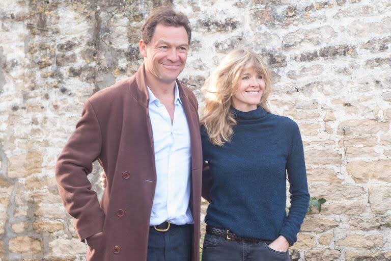 Dominic West junto a su esposa al desmentir una separación, tras la publicación de las fotos del actor junto a Lily James