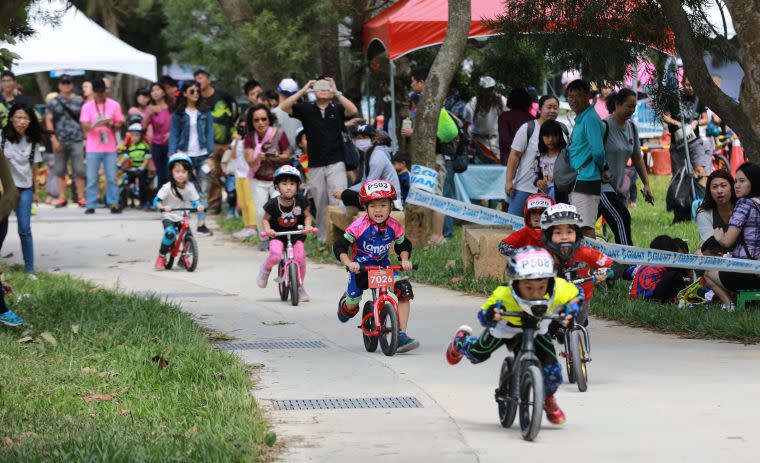 捷安特兒 童 PushBike 趣味賽。捷安特提供