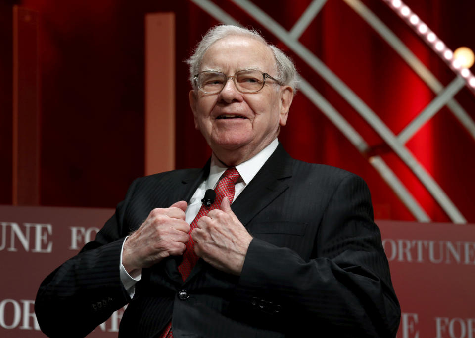 Warren Buffett at the Fortune's Most Powerful Women's Summit in Washington, DC, U.S. on October 13, 2015. REUTERS/Kevin Lamarque