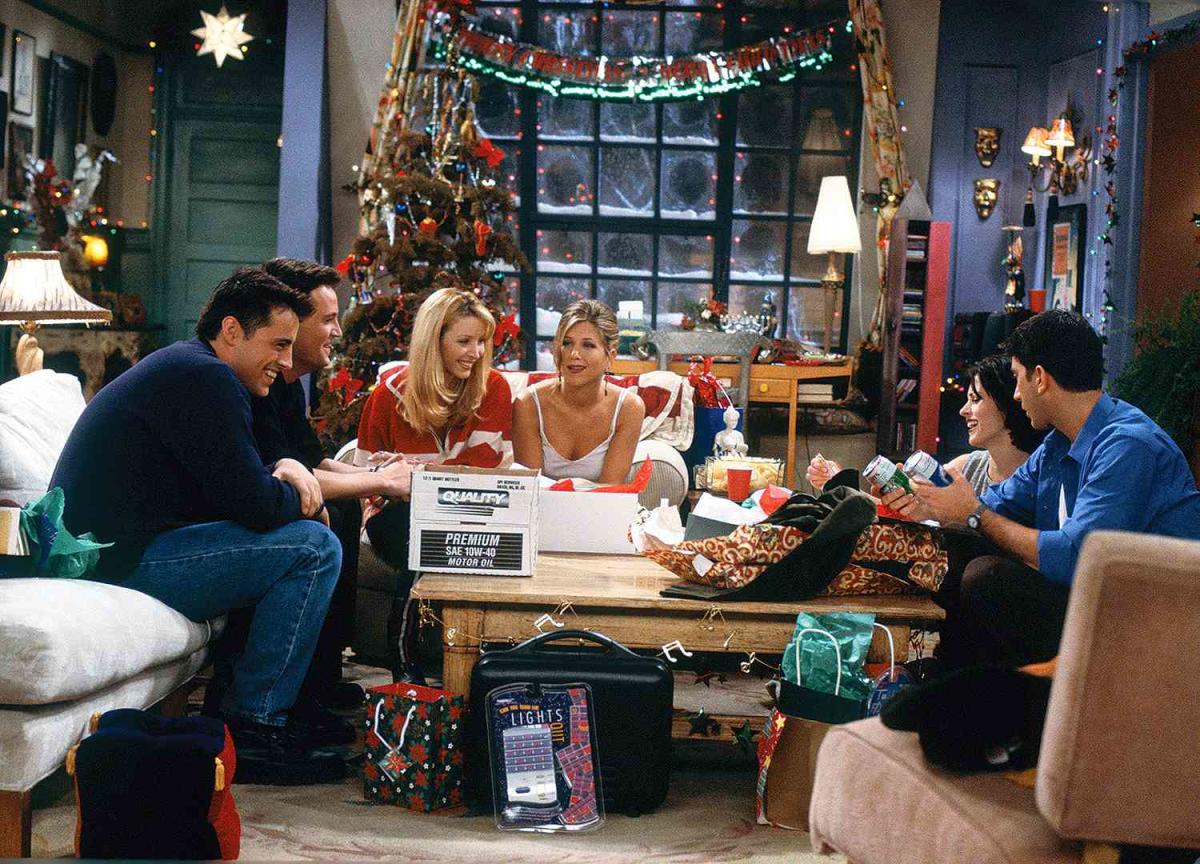 Here Are All the Friends Christmas Episodes to Binge on HBO Max