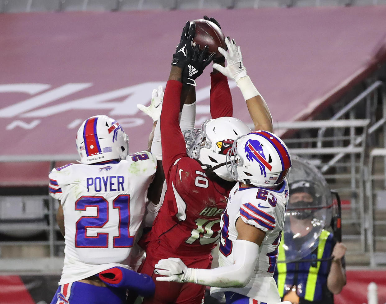 Wide receiver DeAndre Hopkins #10 of the Arizona Cardinals 