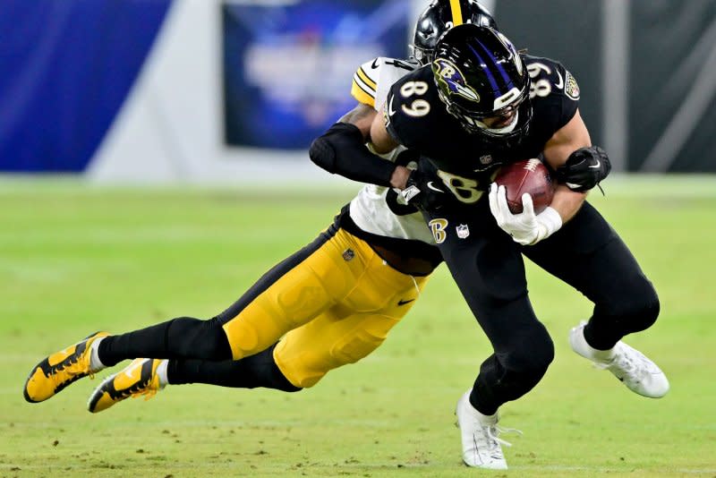 Baltimore Ravens tight end Mark Andrews (R) is my No. 2 fantasy football play this week. File Photo by David Tulis/UPI