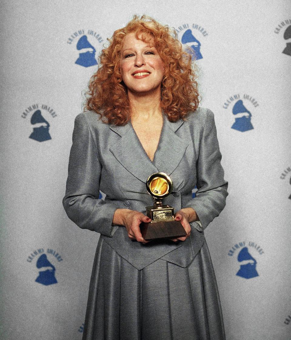 Bette Midler 32nd Annual grammy awards (1989) on 2:22:1990