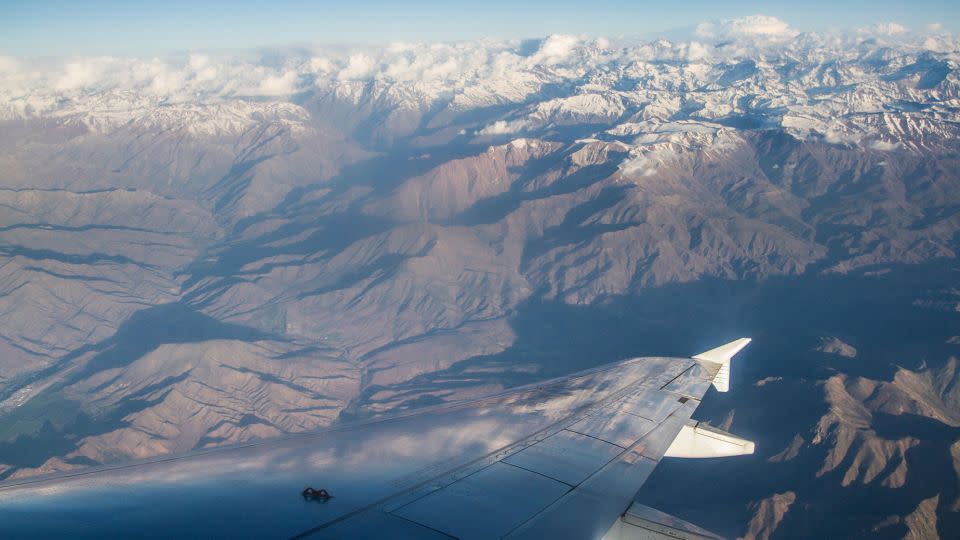 Flying into Santiago gives you top notch views of the Andes. - Ricardo Ribas/Alamy Stock Photo