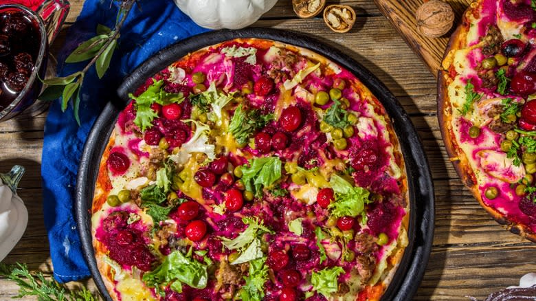pizza with cranberries