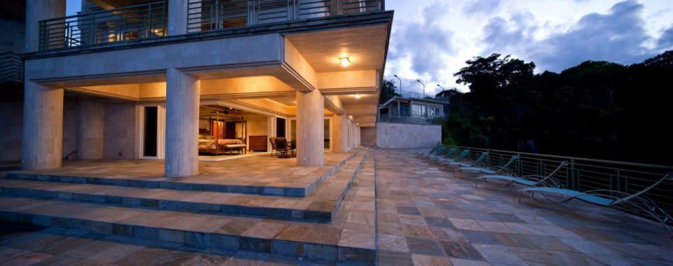 Hawaii’s Cliff-Top Waterfalling Estate