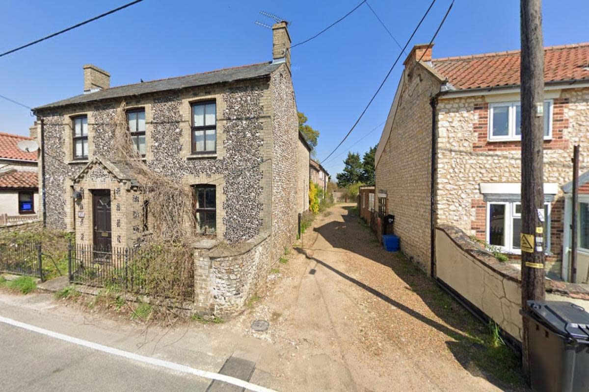 The property is set back from the High Street, on an alleyway between two houses <i>(Image: Google)</i>