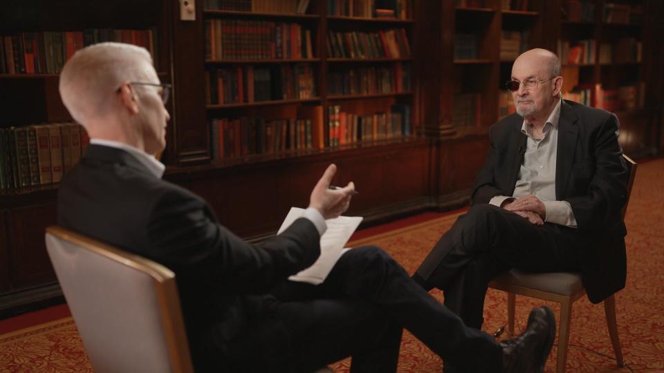 Anderson Cooper and Salman Rushdie / Credit: 60 Minutes