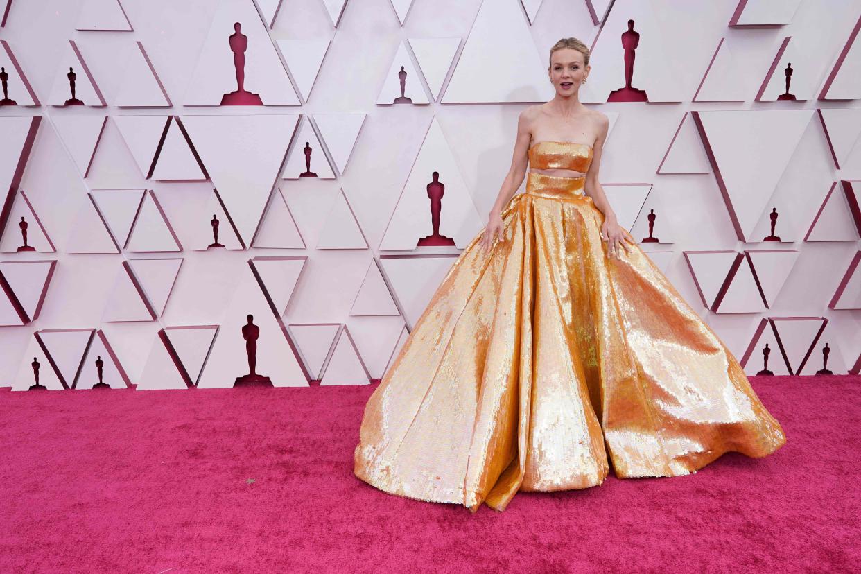 Carey Mulligan Oscars red carpet 2021 (CHRIS PIZZELLO / AFP - Getty Images)