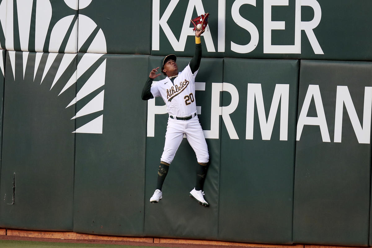 Oakland A's play in front of smallest home crowd in nearly 42