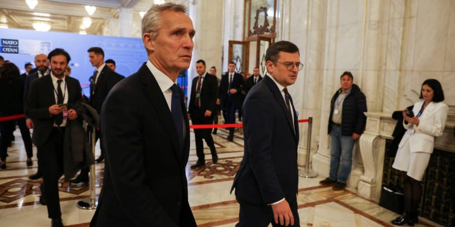 At a meeting in Bucharest, NATO promised to support Ukraine as long as needed (Jens Stoltenberg on the left, Dmytro Kuleba next to him)