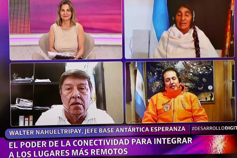 Carla Quiroga (LA NACION) dialogó con Rosario Quispe Warmi (coordinadora de la Universidad de la Puna), Ángel Luna (jefe comunal de Chuña) y Walter Nahuel Tripay (jefe de la Base Antártica Esperanza) sobre como las telecomunicaciones ayudaron al desarrolló de sus localidades 