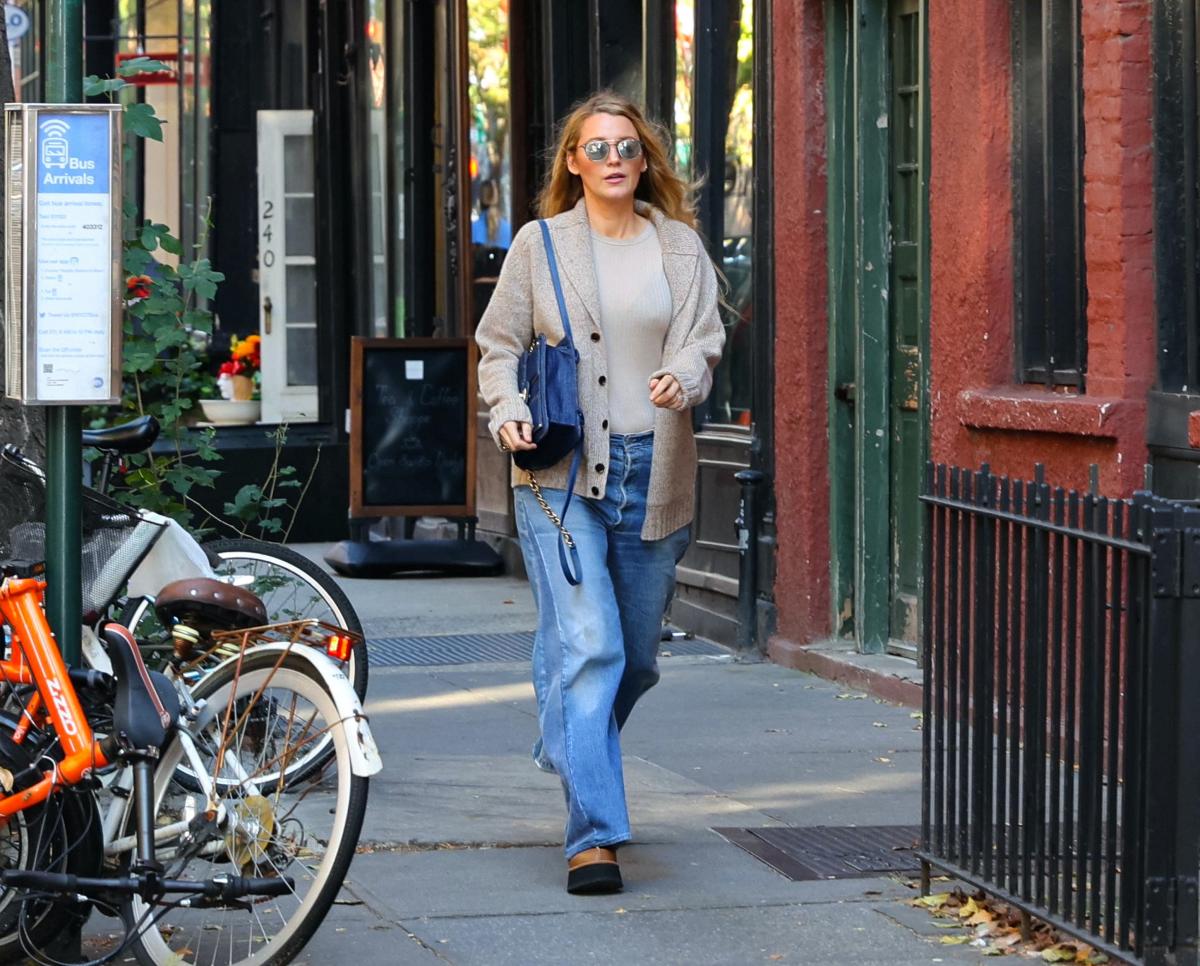 Blake Lively sandals socks: Star embraces touristcore with some  controversial summer footwear