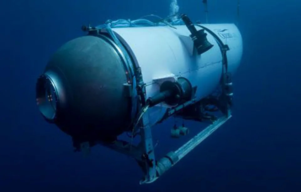 OceanGate’s Titan submersible dives underwater. (OceanGate Expeditions via AP)