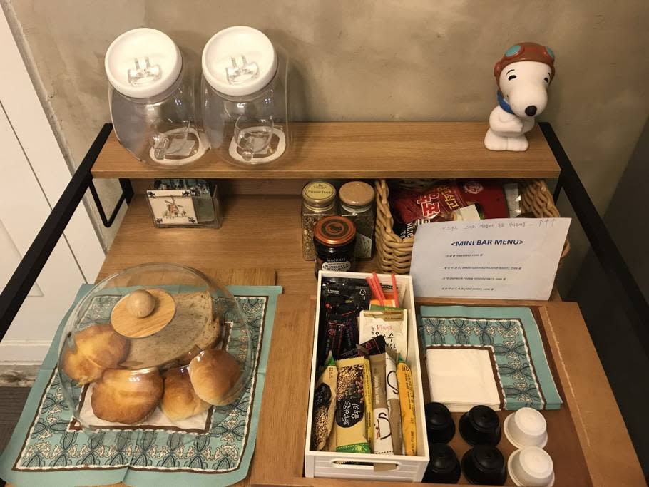 <p>You’ll even find treats left for you and your guests to enjoy — although we’re not sure which ones to eat to make you grow taller. (Airbnb) </p>