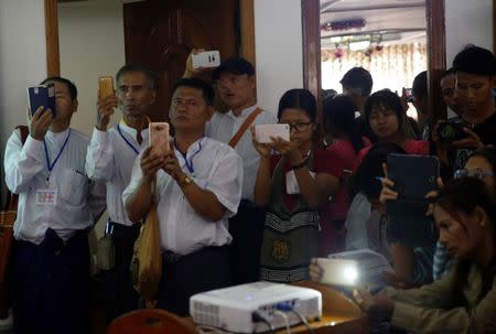 Buddhist nationalists attend a press conference about a scuffle between Buddhist nationalists and Muslims in Yangon, Myanmar, May 11, 2017. Picture taken on May 11, 2017. REUTERS/Soe Zeya Tun