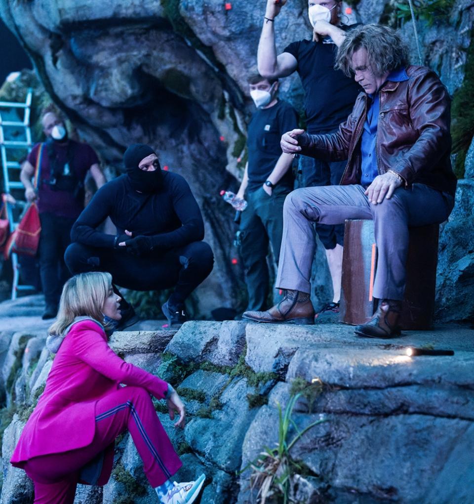 Elizabeth Banks directs Ray Liotta in Cocaine Bear