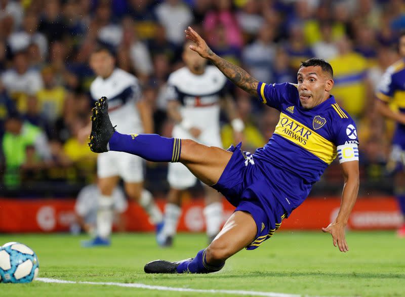 Superliga - Boca Juniors v Gimnasia y Esgrima