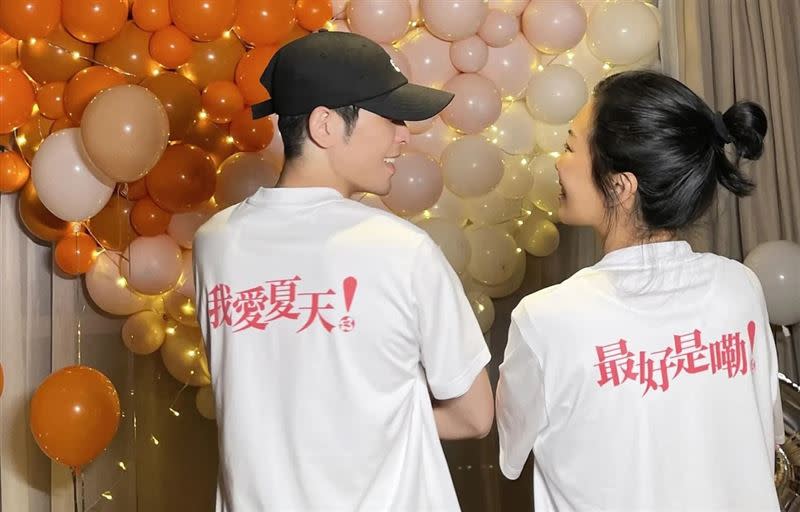 蕭敬騰上個月宣布與經紀人女友Summer林有慧求婚成功。（圖／翻攝自微博）