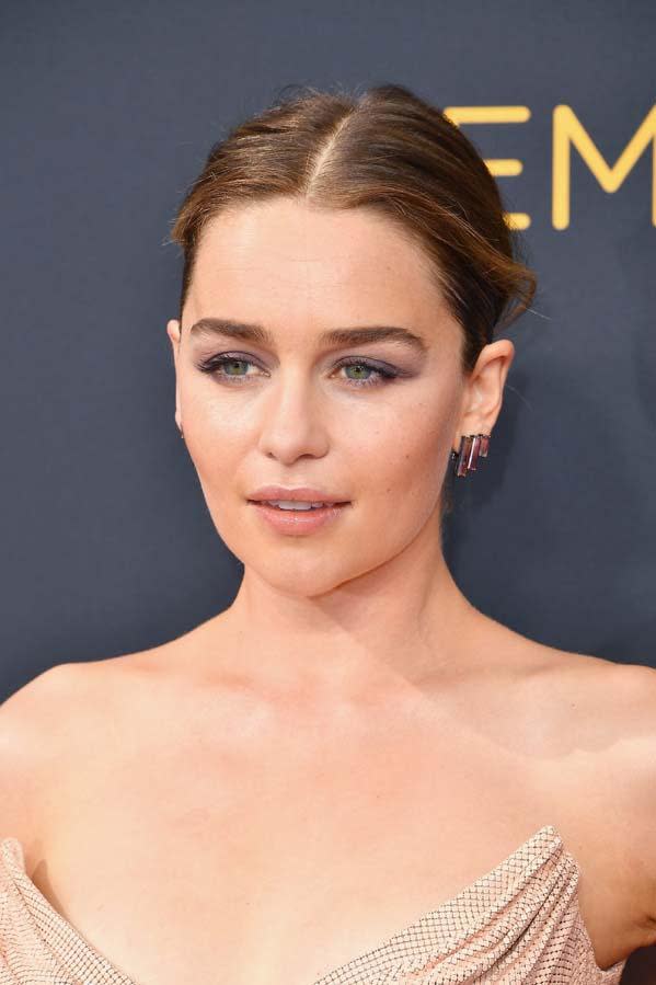 All the beauty looks you need to see from the 2016 Emmy Awards