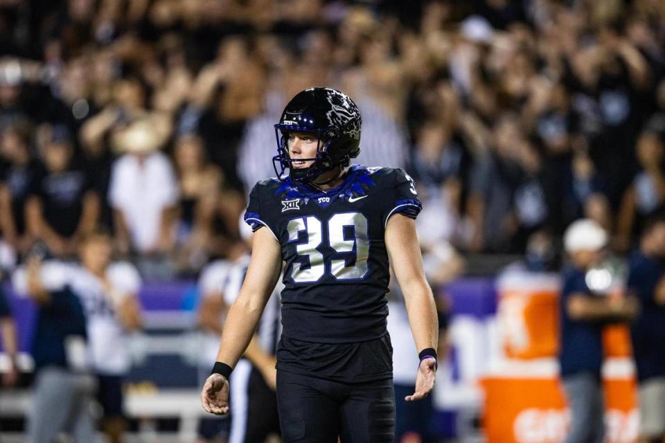 TCU kicker Griffin Kell (39) reacts after getting his field goal attempt blocked to end the game between the TCU Horned Frogs and the West Virginia Mountaineers at Amon G. Carter Stadium in Fort Worth on Saturday, Sept. 30, 2023. The Horned Frogs lost 24-21. Chris Torres/ctorres@star-telegram.com