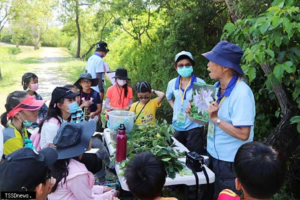 環教課程「植物好好玩」。（圖：新北市政府高灘地工程管理處提供）