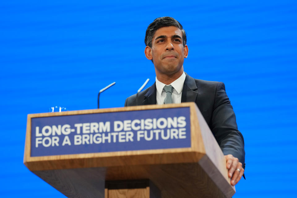 Prime Minister Rishi Sunak confirms HS2 line to Manchester scrapped ...