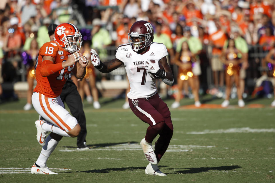 CLEMSON, SC - SEPTEMBER 07: Jashaun Corbin #7 of the Texas A&M Aggies runs with the ball against the Clemson Tigers during a game at Memorial Stadium on September 7, 2019 in Clemson, South Carolina. Clemson defeated Texas A&M 24-10. (Photo by Joe Robbins/Getty Images)