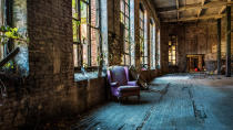<p>An urban explorer has created a powerful photography series in a campaign to show the beauty of abandoned buildings and to urge us to stop tearing them down. (Photo: Shelley Koon/Caters News) </p>