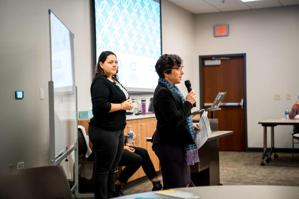 Rachel Showstack, right, founder of Alce Su Voz, speaks during an event about health equity for Spanish speakers and speakers of indigenious languages. Courtesy/Aileen Rueda-DaCosta, The Nacera Project