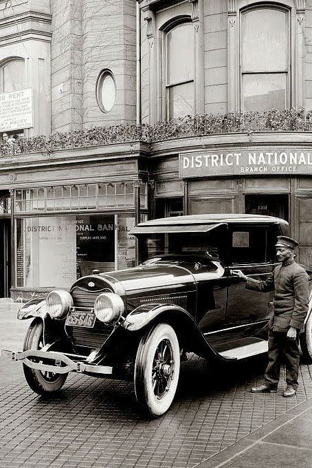 1921: Lincoln L-Series