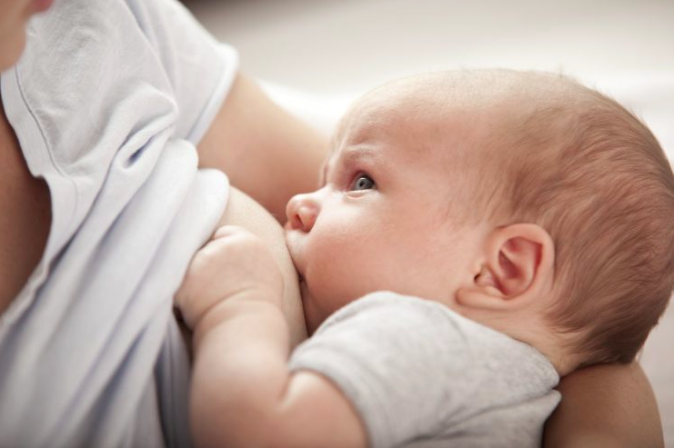 Breastfeeding could help reduce chronic pain after a C-section [Photo: Getty]