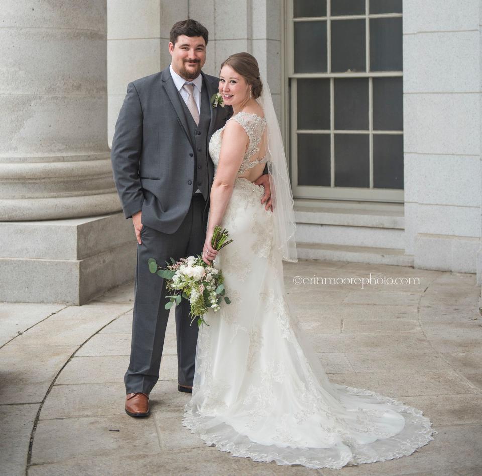 Jake and Andria Farthing on their June 17&nbsp;wedding.&nbsp; (Photo: <a href="http://erinmoorephoto.com/" target="_blank">Erin Moore Photo</a>)