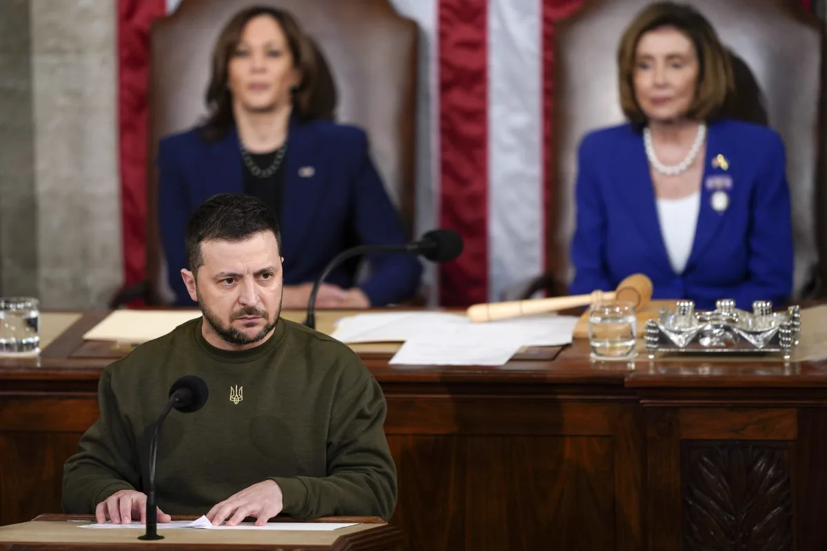 Zelenskyy comes to Washington and pulls neither punches nor asks