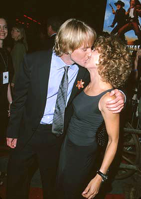 Owen Wilson and Sheryl Crow at the Hollywood premiere of Touchstone's Shanghai Noon