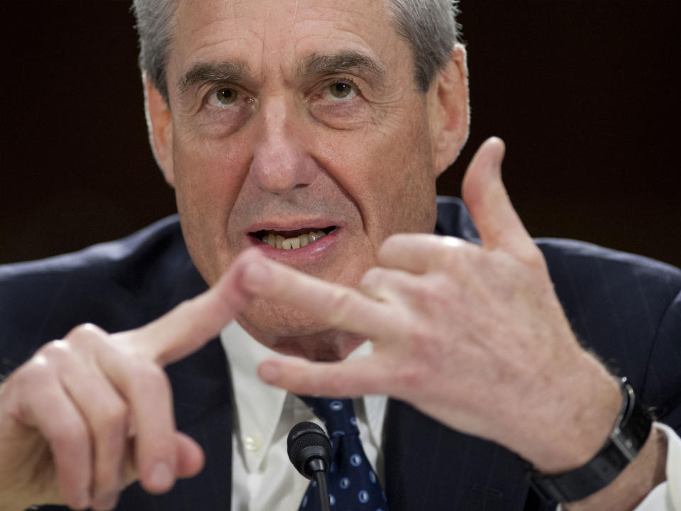 Russia investigation: Robert Mueller 'has obtained tens of thousands of Trump transition team emails'