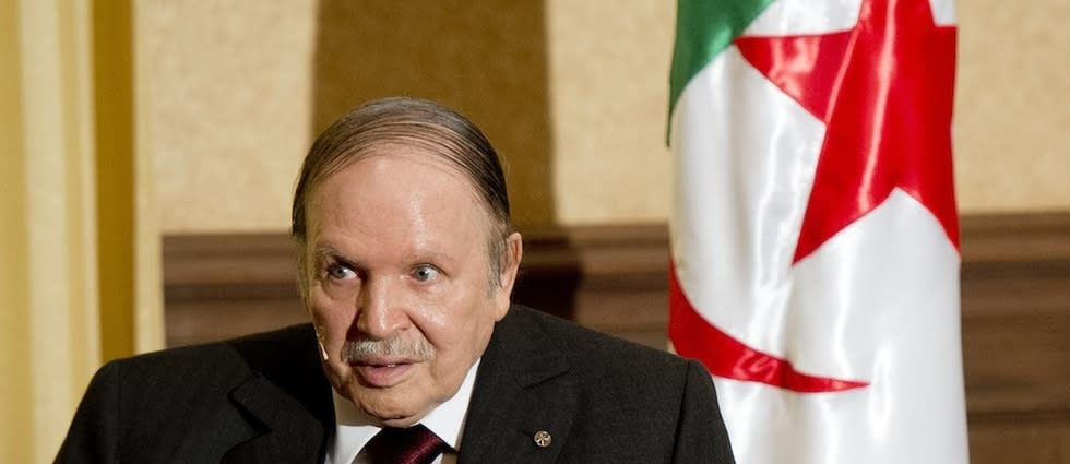 C'est en 1998 que Bouteflika, ici photographié le 15 juin 2015 à Alger,  décide d’accepter la présidence que lui proposent de nouveau les militaires, politiquement aux abois.