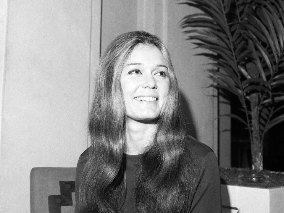 A black-and-white photo of Gloria Steinem in NYC in 1970.