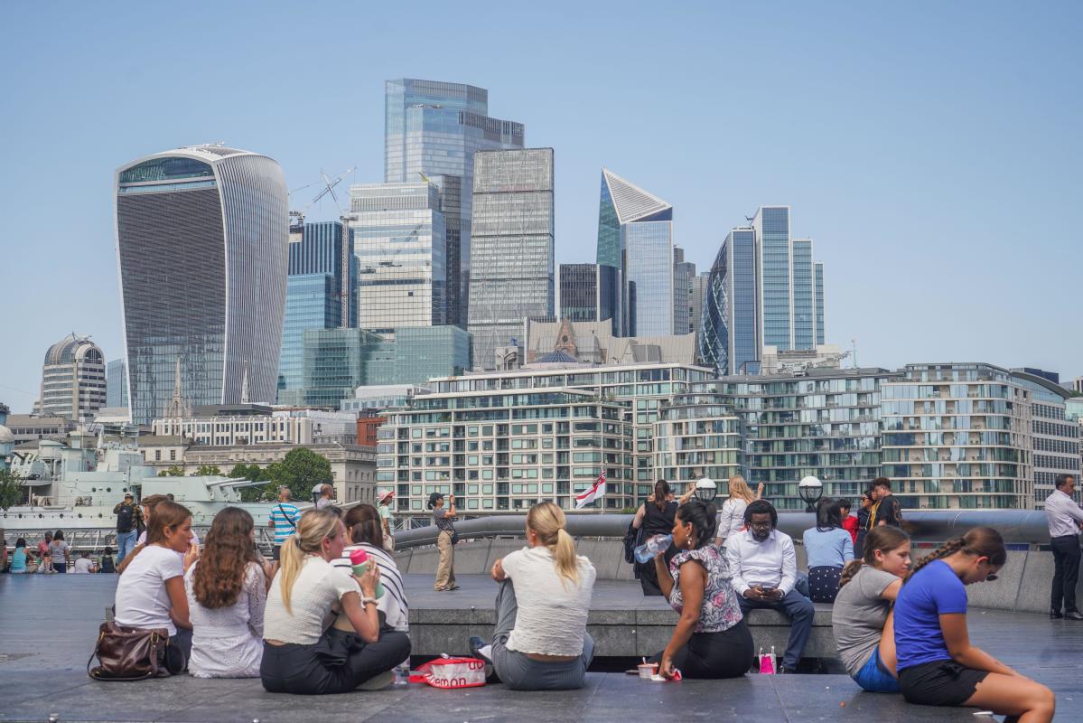 FTSE 100 LIVE: Market sell-off continues in European hours ahead of jobs report