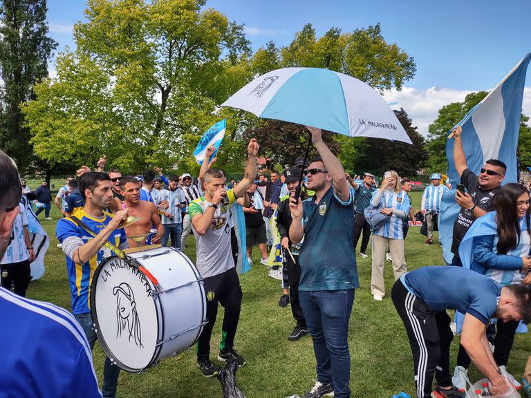 Miles de hinchas argentinos acompañaron a la selección en la Finalissima de Wembley