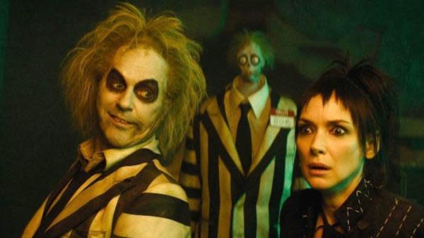 Michael Keaton y Winona Ryder en 'Beetlejuice Beetlejuice' (Foto: IMDb)