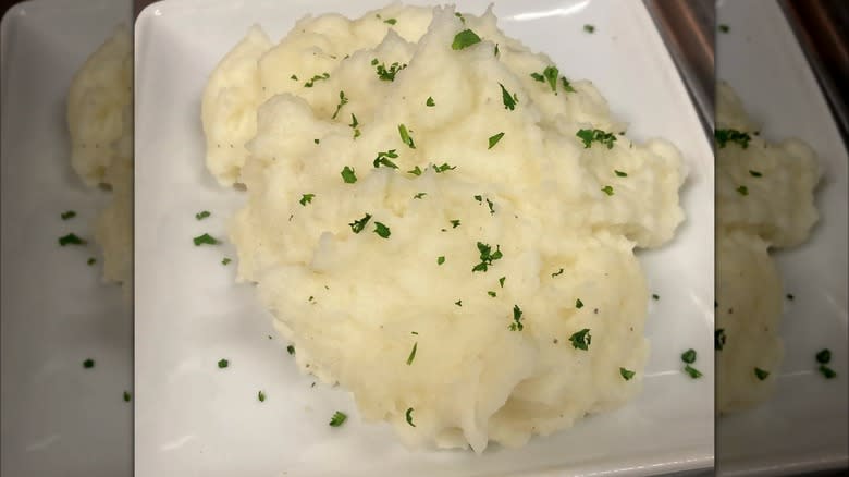 Black Angus Steakhouse mashed potatoes
