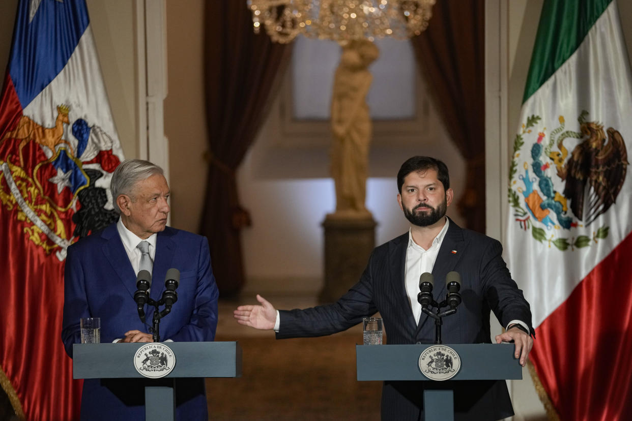 Los presidentes Gabriel Boric y Manuel López Obrador (AP Photo/Esteban Felix)