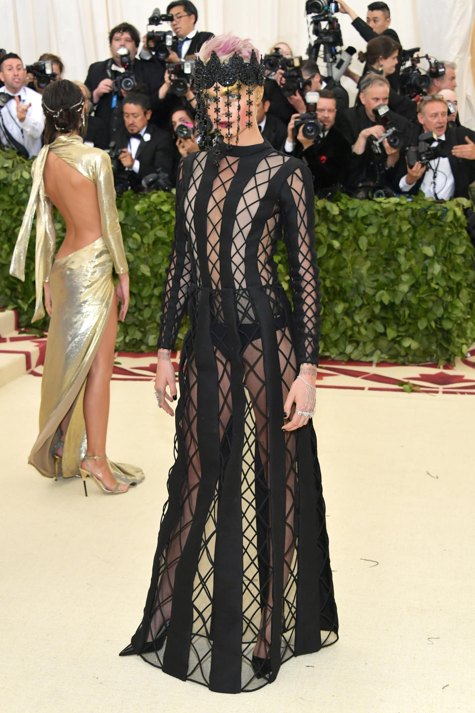 Cara Delevingne auf der Met Gala am 7. Mai 2018