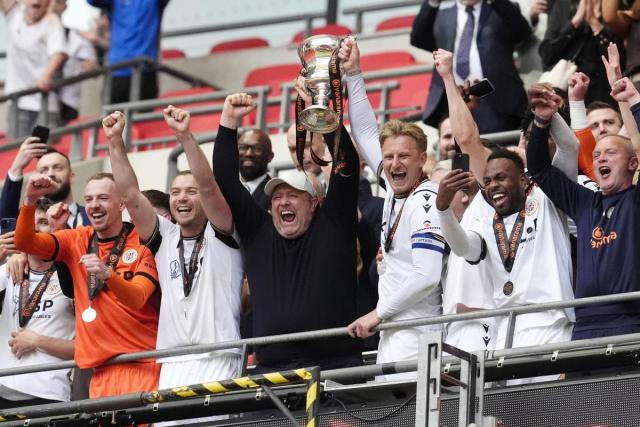 Andy Woodman victorious in touchline battle of former U's players seeking  promotion