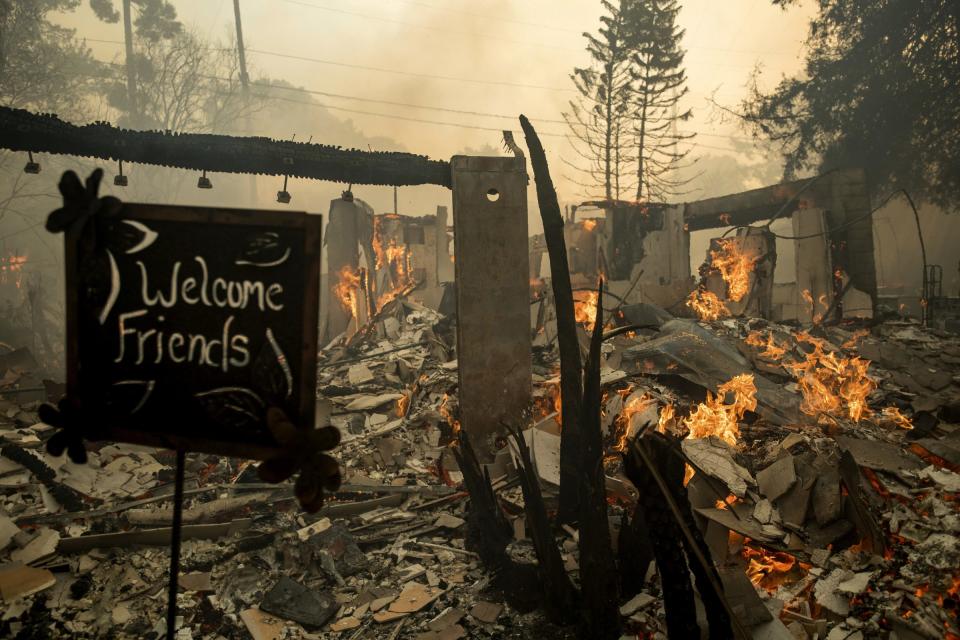 (FOTOS) Infierno en California: los incendios forestales no ceden