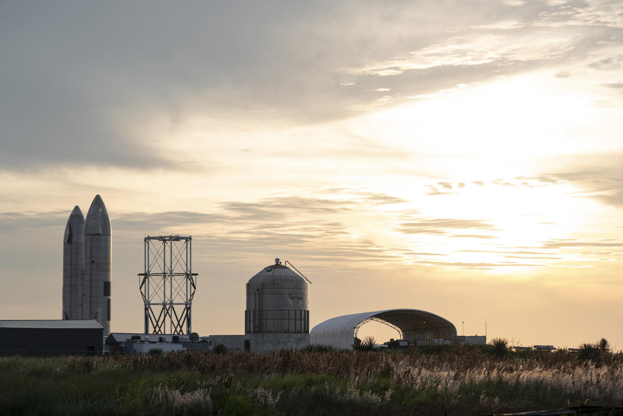 Image: SpaceX facilities near Boca Chica Village in Brownsville, Texas on Dec. 5, 2021. (Ver&#xf3;nica G. C&#xe1;rdenas for NBC News)